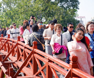 Khách quốc tế đến Hà Nội chơi Tết tăng gần gấp đôi