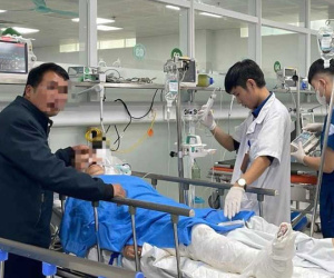Sau buổi họp lớp đầu năm, người đàn ông hôn mê, nồng độ cồn trong máu rất cao