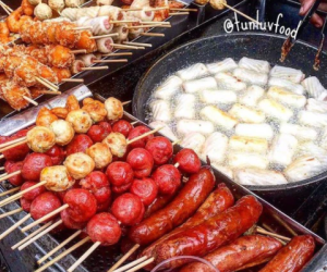 Món ăn 'huyền thoại' của giới trẻ nay đã có mặt trong mâm cỗ Tết, cứ tưởng lạ hoá ra nhiều nhà đều có