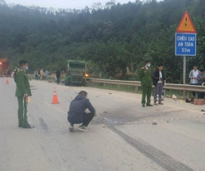 Đi ngược chiều trên cao tốc Nội Bài – Lào Cai, 4 người tử vong sau va chạm