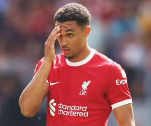 Liverpool gặp hạn nặng trước chung kết cúp Liên đoàn