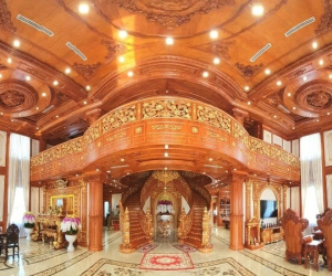Đại gia Cần Thơ xây dinh thự dát vàng xa hoa bậc nhất miền Tây, thiết kế cầu thang giống trong phim 'Cô dâu 8 tuổi'