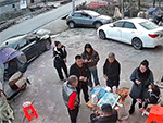 Người phụ nữ bị pháo hoa bắn trúng mắt khi đang 'vui Xuân'