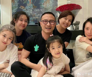 Từng bị chỉ trích yêu thương con giả tạo, nhưng hành động mới nhất của minh tinh này khiến những người chê bai 'quay xe' vội