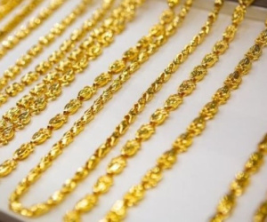 Giá vàng hôm nay 18/2: Vàng SJC cao hơn vàng thế giới gần 19 triệu đồng/lượng