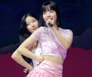 Nữ idol 17 tuổi gây tranh cãi vì diện trang phục quá ngắn, rất dễ hớ hênh nếu nhảy mạnh bạo