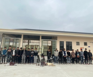 Nhóm thanh niên ném đá nhầm người khiến một người đi đường chết tức tưởi