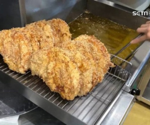 Bé gái 12 tuổi tổn thương thận vĩnh viễn vì ngày nào cũng ăn món này ở cổng trường