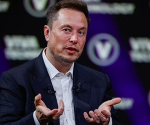 Tỷ phú Elon Musk: Xung đột Ukraine càng kéo dài, Nga càng mạnh