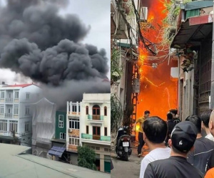 Cháy kho chứa quần áo gần chợ Ninh Hiệp, cột khói bốc cao khiến người dân hoảng loạn