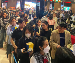 'Cuộc chiến' săn vé Đào, phở và piano: Canh từ nửa đêm, xếp hàng dài từ sáng sớm chờ đến lượt