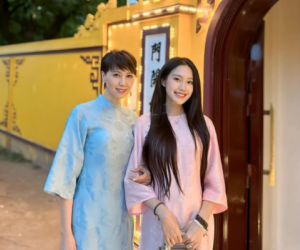 Mẹ vợ trẻ đẹp của Đoàn Văn Hậu chung khung hình với Doãn Hải My, bắt trend: 'Ngoan xinh yêu của mẹ đâu rồi'