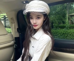 Hơn 800.000 người mê hot girl xứ Trung: Visual giống Jennie lẫn Jang Wonyoung, gợi nhớ tới queen bee Địa Ngục Độc Thân năm nào