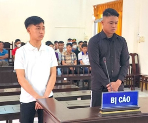 Mượn súng bạn đi đòi nợ, cả 2 cùng lĩnh án