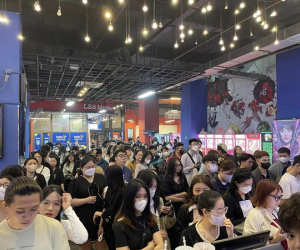 'Cuộc chiến' săn vé Đào, phở và piano tại TP.HCM: Máy in vé lỗi vì quá tải, khán giả xếp hàng dài mua vé cho... 3 ngày sau