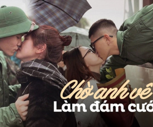 Tân binh nhập ngũ nhận nụ hôn của người yêu và lời hứa xúc động: 'Chờ anh, 2 năm nữa khi về nhất định sẽ cưới em'