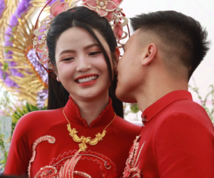 Chu Thanh Huyền có động thái bất ngờ trong ngày Quang Hải tỏa sáng