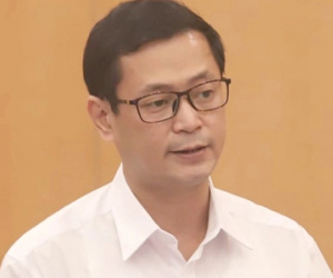 Cựu cựu giám đốc CDC Hà Nội xin hoãn tòa vì bị 'huyết áp cao, tiền đình'