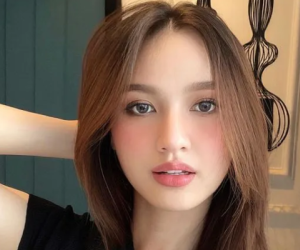 Mỹ nhân Cần Thơ sắp làm dâu 'phú bà' Sài thành hiếm hoi lộ mặt mộc, lần đầu nói rõ về gia thế của mình
