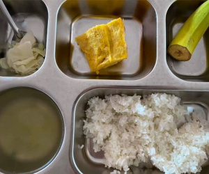 Phụ huynh phản ánh suất ăn của con ở trường quốc tế 'như để giảm cân'