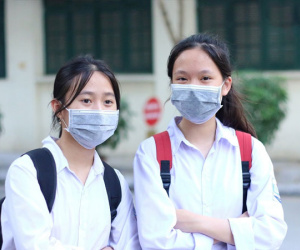 Phụ huynh Hà Nội chi hàng chục triệu đặt cọc suất vào lớp 10 đổi sự yên tâm