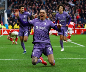 Nottingham gục ngã phút 90+9, Liverpool trụ vững ngôi đầu Premier League