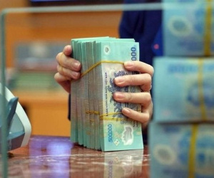 Thủ tướng yêu cầu ngân hàng tiếp tục giảm lãi suất cho vay