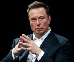 Elon Musk để mất ngôi giàu nhất thế giới vào tay 1 'cụ ông' 60 tuổi đã nghỉ hưu
