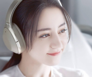 WHO đưa cảnh báo vì xu hướng sử dụng tai nghe quá nhiều