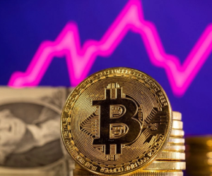 Chuyên gia cảnh báo nguy cơ lừa đảo đầu tư chứng khoán, tiền ảo sau 'cơn bão' bitcoin