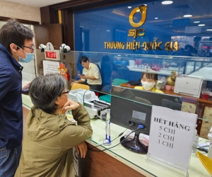 Giá vàng SJC, vàng nhẫn tăng chóng mặt, lên mức chưa từng có