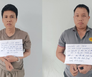 Bắt hai nghi can dùng súng cướp tiệm vàng ở Bình Dương