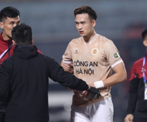 Bùi Hoàng Việt Anh cập nhật tình trạng chấn thương, bỏ ngỏ khả năng góp mặt trận gặp Indonesia
