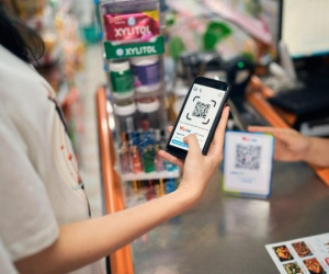 Thanh toán không tiền mặt lên ngôi, ATM dần thất thế