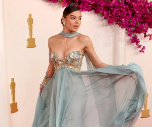 Thảm đỏ Oscar 2024: Hailee Steinfeld hở bạo gây sốt, lấn át dàn sao đình đám