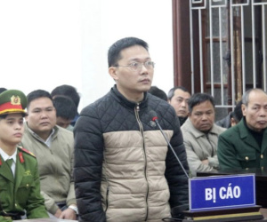 Giám đốc trung tâm đăng kiểm ở Hoà Bình 'lĩnh' 4 năm tù về tội 'Nhận hối lộ'