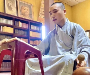 Nam ca sĩ Việt điển trai xuống tóc đi tu sau biến cố hôn nhân, giờ thấy hạnh phúc tự tại từng giây phút