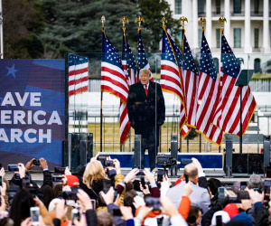 Ông Trump hứa thả những người bị bắt vì vụ bạo loạn Đồi Capitol nếu tái đắc cử