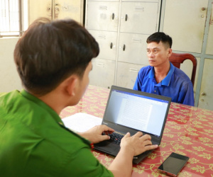 Cha dượng đánh cháu bé ở Bình Phước dương tính với chất ma túy