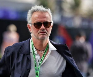 Mourinho nhận lời mời hấp dẫn về làm thầy Fred