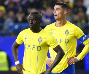 Ronaldo nói gì khi bị loại tức tưởi tại Cúp C1 châu Á?