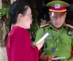 Vi phạm nồng độ cồn, nữ Thiếu tá quân nhân bị phạt 35,6 triệu đồng, tước bằng lái 23 tháng