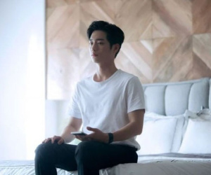 Bỏ vợ để cưới nhân tình, người đàn ông chua chát khi thấy thứ đặt trước cửa nhà vợ sắp cưới