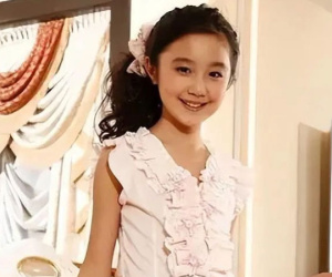 Sao nhí 'giả dối nhất showbiz' dậy thì thất bại sau 15 năm, lợi dụng bệnh ung thư lừa tiền tỷ từ fan