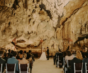 Hang động đẹp như cung điện ở Quảng Ninh, nơi vừa diễn ra đám cưới 'gây sốt'