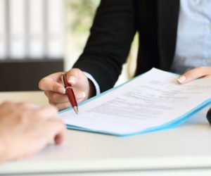 Hướng giải quyết vụ nợ thẻ tín dụng từ 8,5 triệu lên 8,8 tỷ đồng