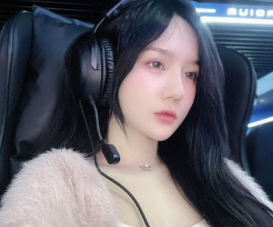 Nhan sắc 'không dùng app' của nữ streamer từng được ví như 'thiên thần'