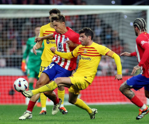 Lewandowski sáng rực, Barca thắng đậm Atletico