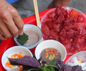 Sứa đỏ là món gì mà trở thành 'cơn sốt ẩm thực' mới ở Hà Nội?