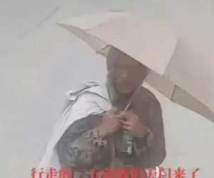 'Người ăn mày' lang thang khắp nơi nhưng không dám ngửa tay xin đồ ăn: Cảnh sát tiết lộ sự thật động trời